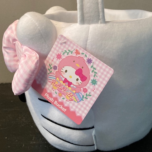 New Hello Kitty Easter Bucket - Picture 2 of 4
